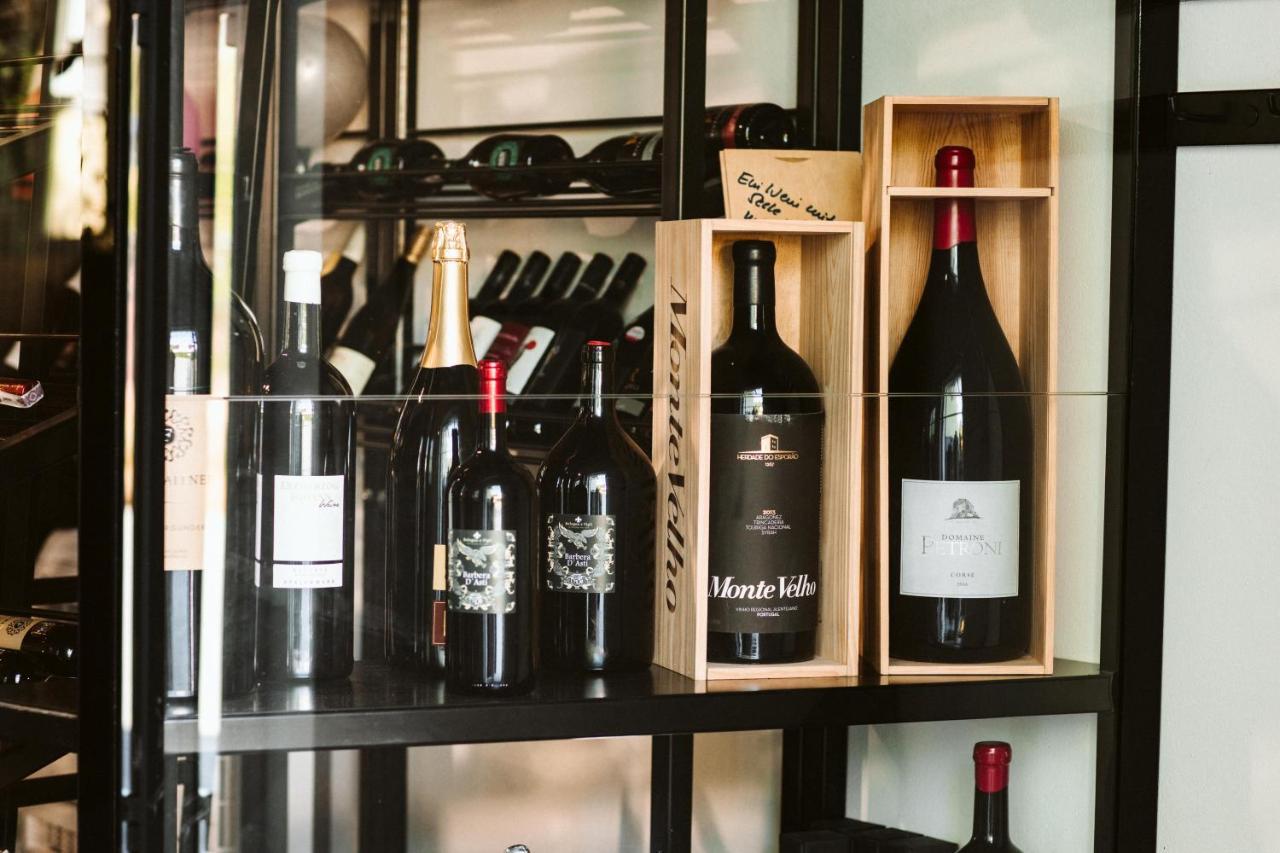 Jasło Salon Win Wine Bar & Apartments المظهر الخارجي الصورة