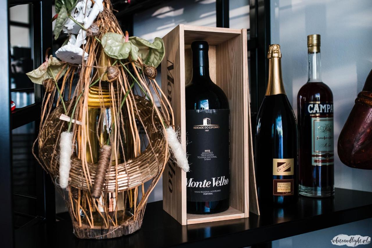 Jasło Salon Win Wine Bar & Apartments المظهر الخارجي الصورة